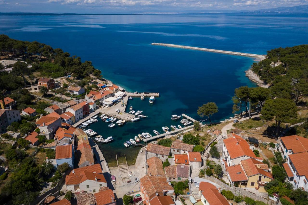 Holiday Home Villa Esperanca Veli Lošinj Екстериор снимка